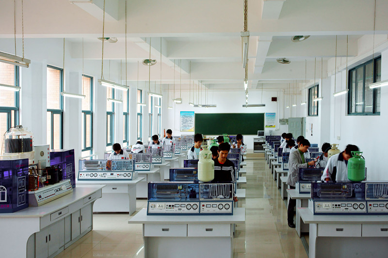 空調(diào)制冷實(shí)訓(xùn)室