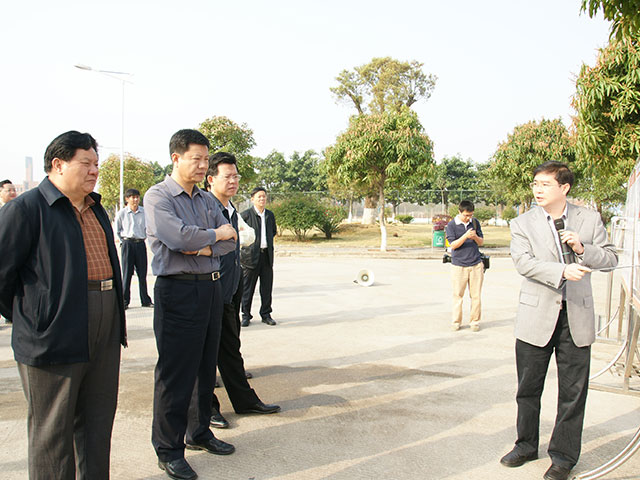 2011年2月28日，時(shí)任河源市市委書記陳建華，市長彭建文，時(shí)任市委常委、副市長楊耀初等領(lǐng)導(dǎo)到校指導(dǎo)工作