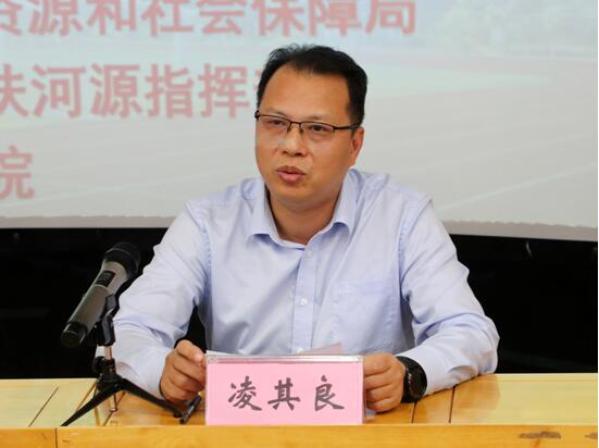 1574992159411425.jpg 000.jpg