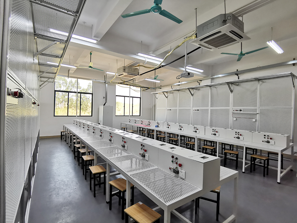 電工照明實訓(xùn)室