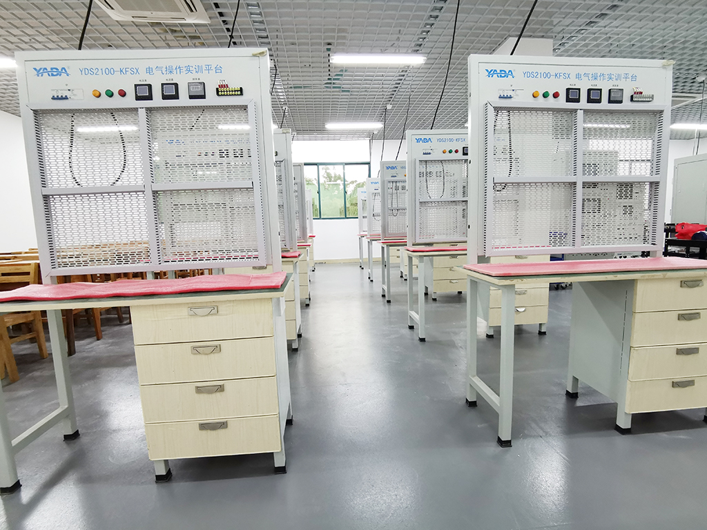 電氣綜合實訓(xùn)室2
