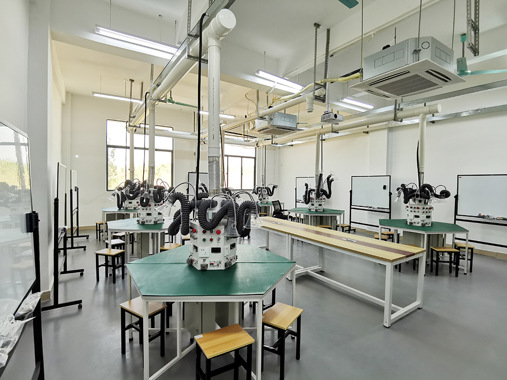 電子基本操作實訓室