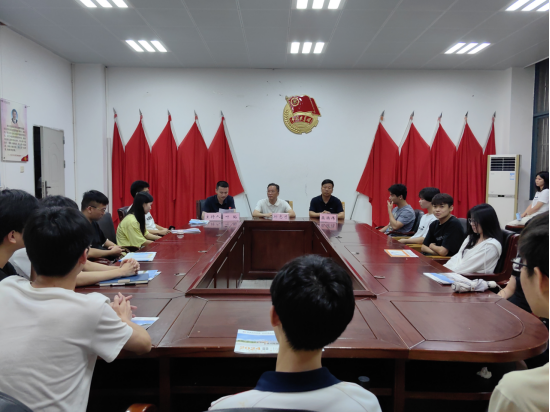 1718156640440029.png 我院召開(kāi)2024年招生宣傳高中起點(diǎn)專場(chǎng)動(dòng)員會(huì)870.png